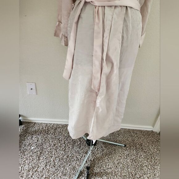 Gold Label Victoria's Secret Vintage 90s Pastel Pink Satin Paisley Long Robe S - Picture 2 of 11